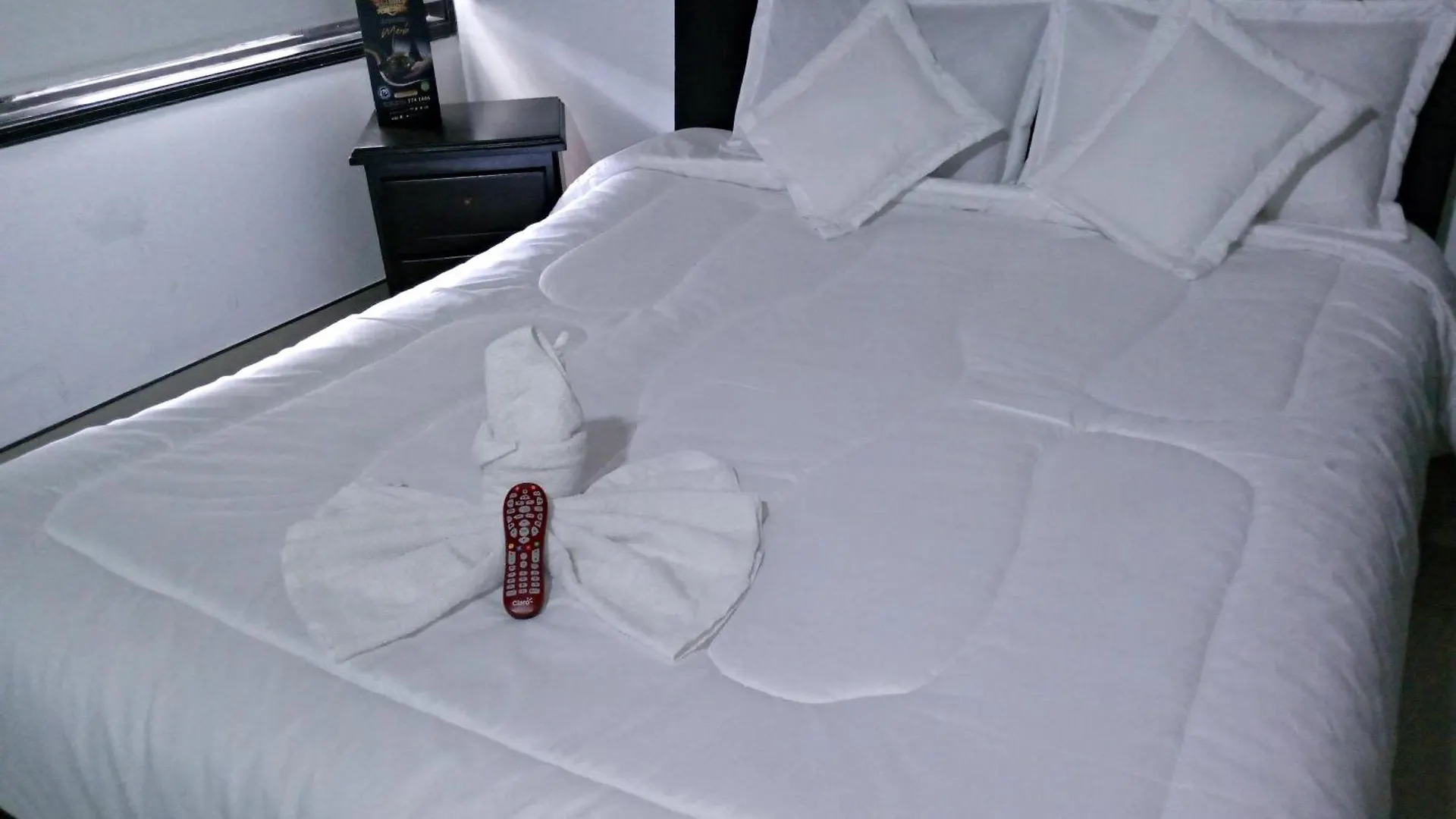 Bed & Breakfast Hotel Laguna 24 Bogota